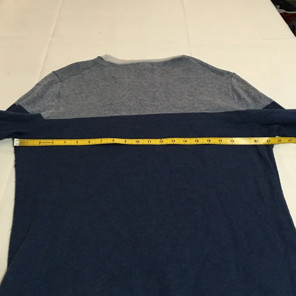 Banana Republic Premium Luxe Yarn Sweater Mens Large Blue Silk Blend Blue